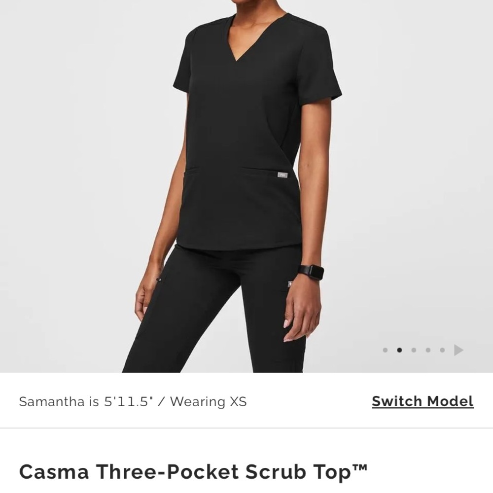 Figs Casma Black Scrub Top